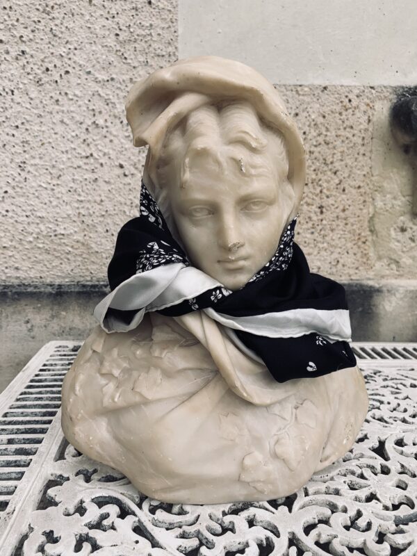 Foulard de soie . "Pleine Lune"